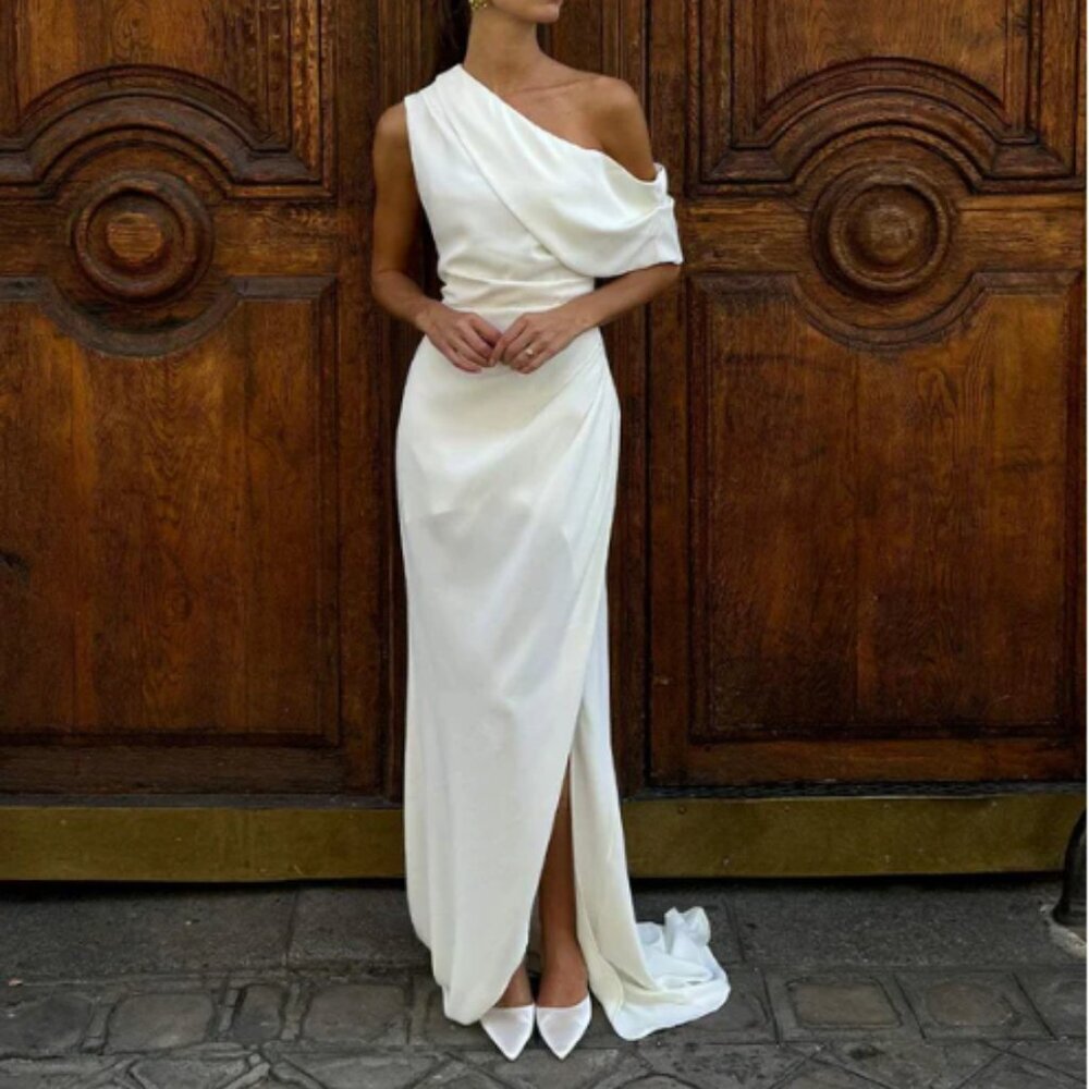 Elliatt Isadora Dress- NWT- Sold out online